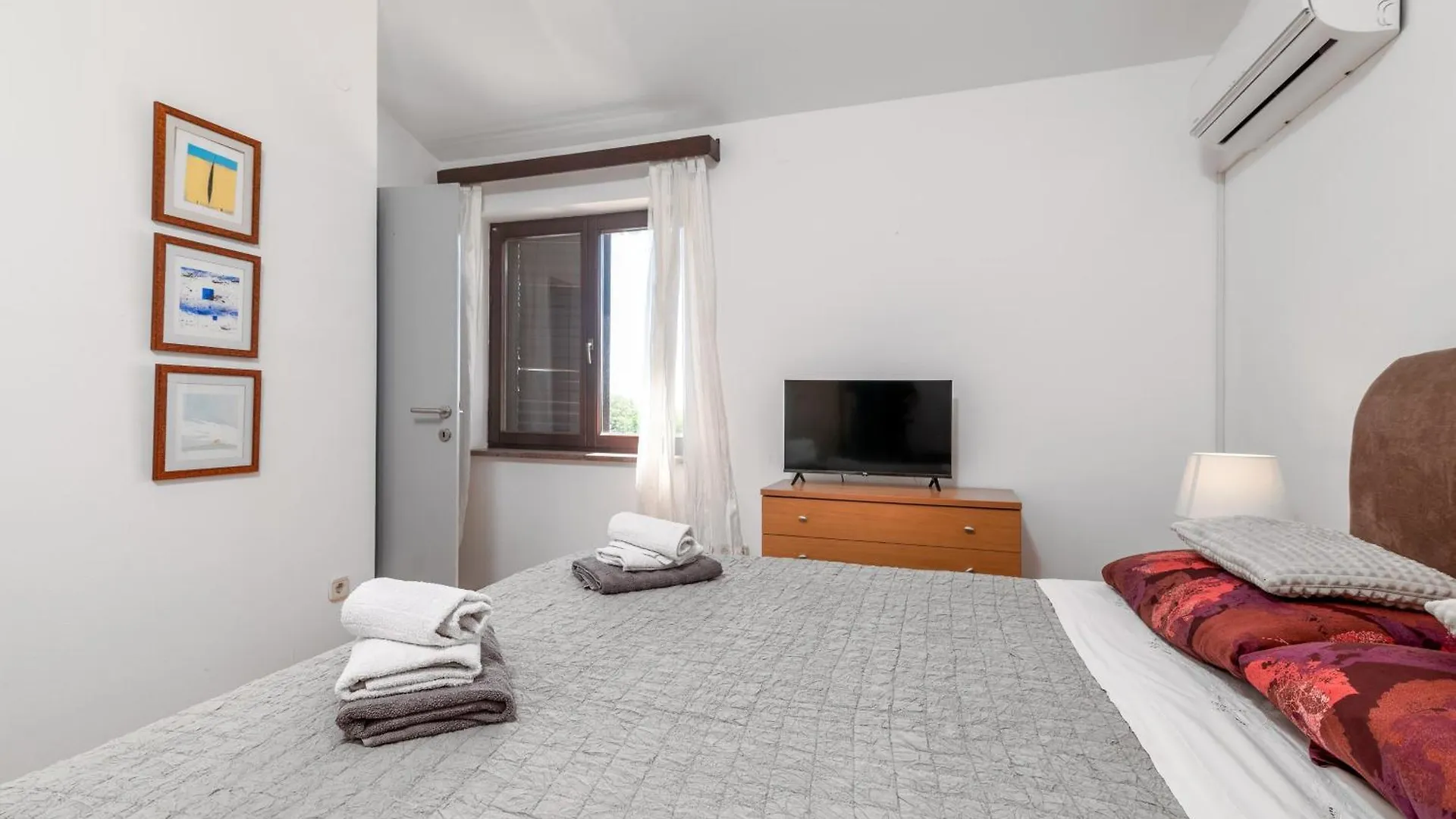 Family Friendly House With A Swimming Pool Krnica, Marcana - 24375 Vakantiehuis