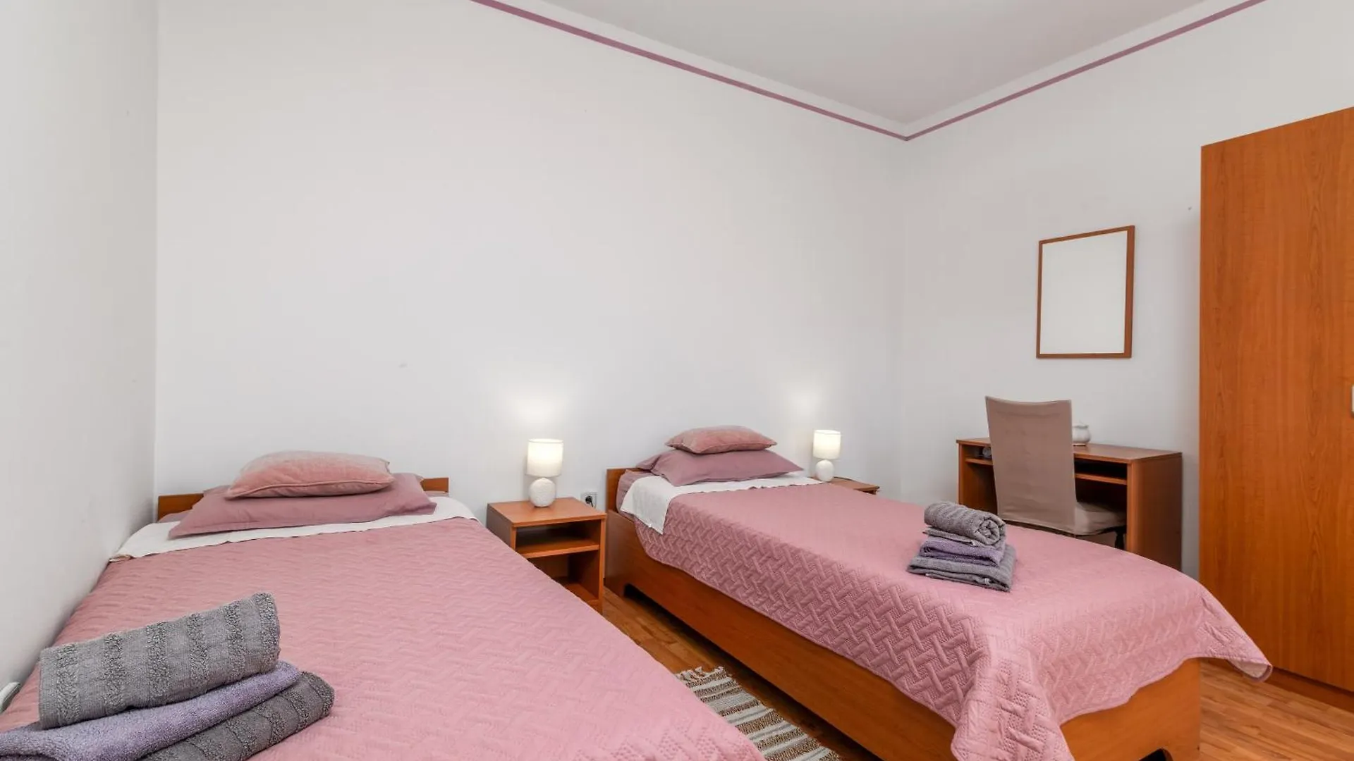 Family Friendly House With A Swimming Pool Krnica, Marcana - 24375 Kroatië